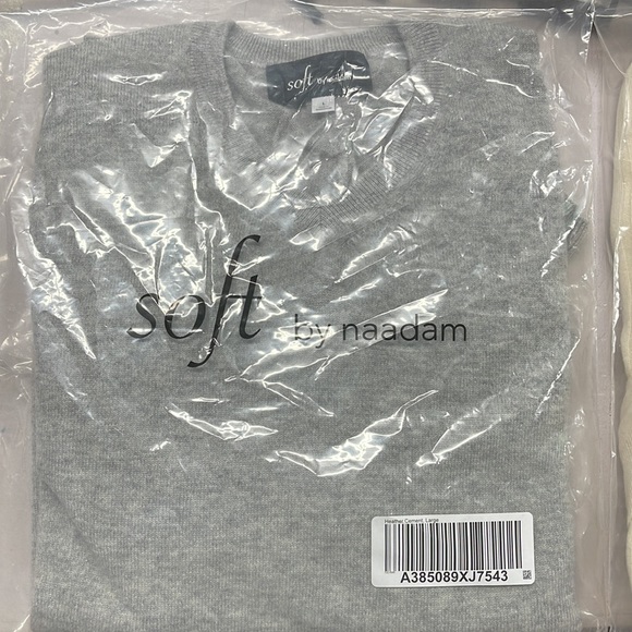 Naadam - Men’s Vneck Sweater - Picture 6 of 6